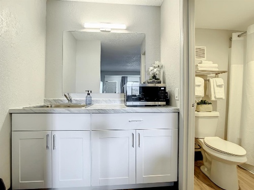 Stayable Suites Kissimmee West image 2
