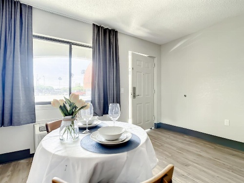 Stayable Suites Kissimmee West image 8